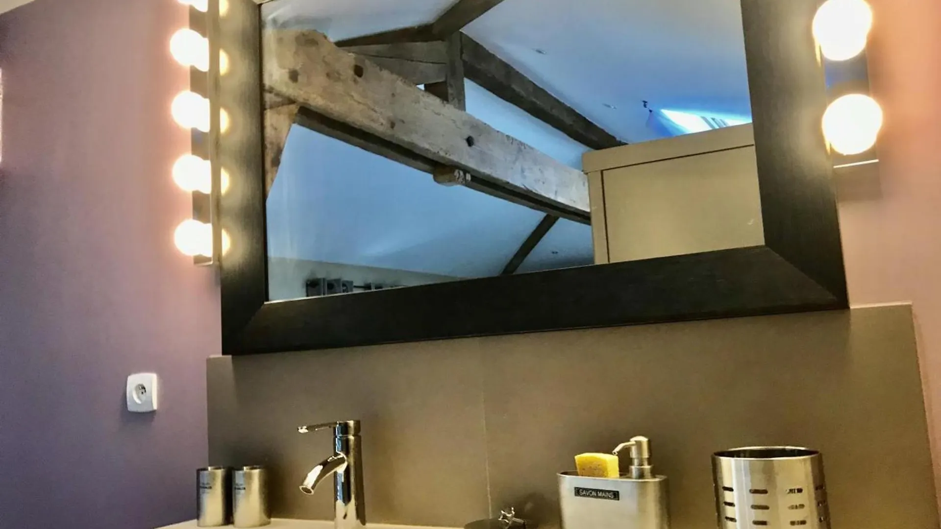 Gite De Charme Avec Terrasse, Wi-Fi Et Equipement Bebe - Fr-1-496-125 Chagnon 0*,  France